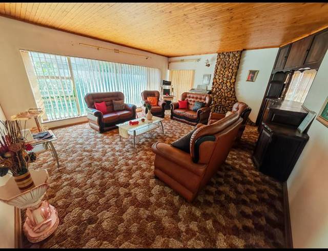 3 BEDROOM HOUSE FOR SALE IN VANDERBIJLPARK SE 7